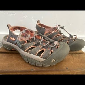 Keen outdoor shoes